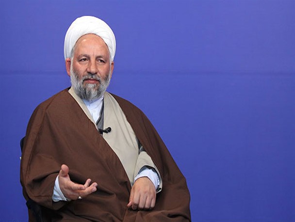 تقویت بصیرت دینی و انقلابی، رمز عبور از فتنه های آینده است