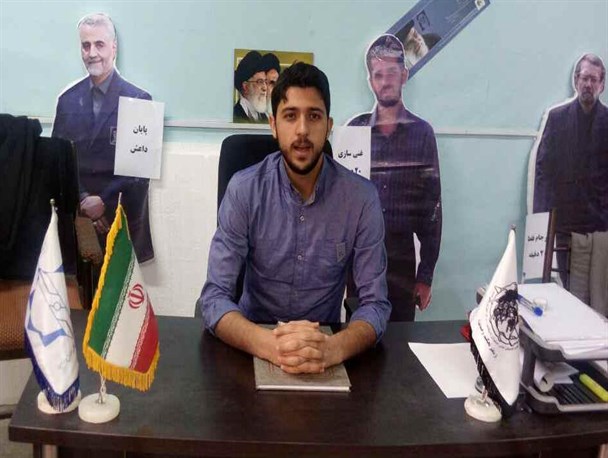 تا کی باید حرمت دانشجو رعایت نشود و مثل سرباز در پادگان با دبیر تشکل رفتار شود؟