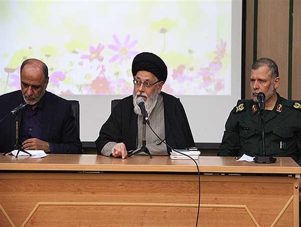 نشست مجمع بسیج استان یزد از نگاه دوربین