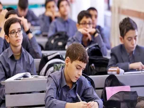 حمایت کمیته امداد از ۵۲۳ دانشجو و چهار هزار و ۵۰۰ دانش‌ آموز در البرز/ ۵ هزار زن سرپرست خانوار البرزی در دوره تربیت فرزند شرکت کردند