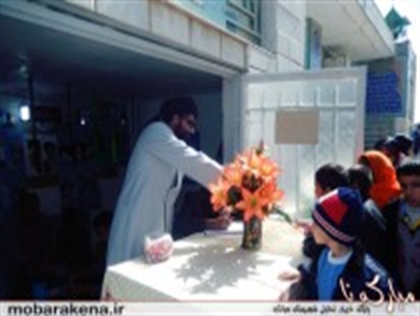 توزیع هزار قطعه ماهی قرمز شب عید ویژه دانش آموزان روستای اراضی
