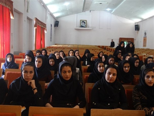 شناسایی و توانمند سازی دانش آموزان مستعد از اهداف طرح آیه های تمدن است