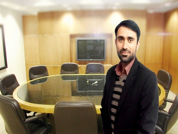 کندی در اطاعت از ولایت دشمنان را به طمع می اندازد
