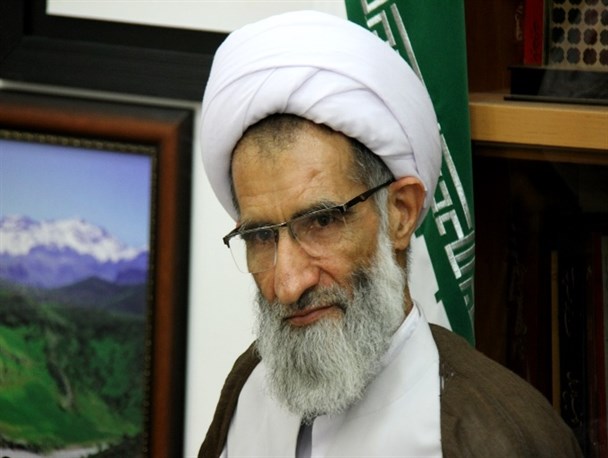 باید مساجد چهارمحال و بختیاری از روزمرگی خارج شود/ حضور جوانان در مساجد الزامی است