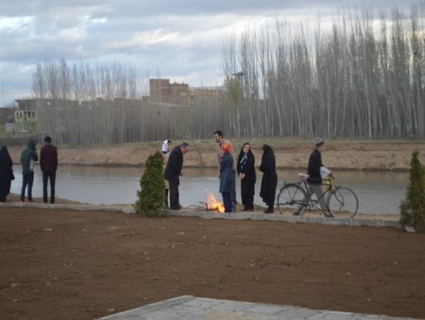 آئین سنتی "چشمه باشی" در ساحل زرینه رود میاندوآب/ تصاویر