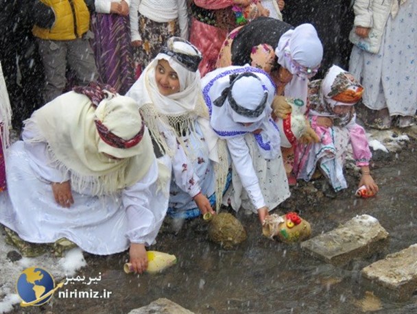 آیین سنتی "چشمه باشی" در تفرجگاه بولاغلار نیر+تصاویر