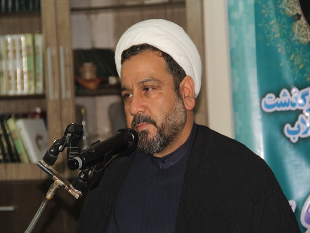 زنده یاد احمد عزیزی چهره ای ماندگار در حوزه ادبیات کشور است / آثار هنری عزیزی تا ابد ماندگار خواهدبود