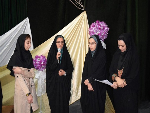 گزارش تصویری / مراسم تجلیل از رتبه های برتر کنکور سراسری و دانش آموزان برتر درسی در نی ریز