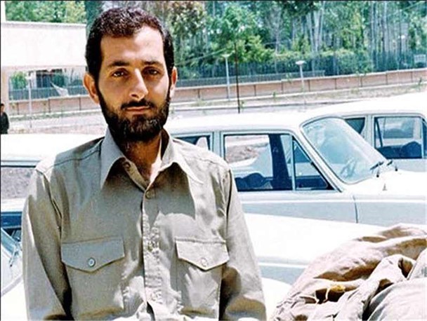 کف زنی و ارکستر در مراسم شهید/حاج غفار رستمی: رزمندگان نسبت به این اتفاق بی تفاوت نخواهند بود/ فرمانده سپاه اسکو: آقای شهردار باید تاوان این اهانت را بدهد
