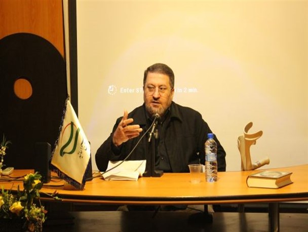 موضوع حقوق های مدیران باید به عنوان لایحه مطرح می شد نه طرح/ قوانین ناقص مردم را نسبت به مسئولان دچار شک و تردید می کند
