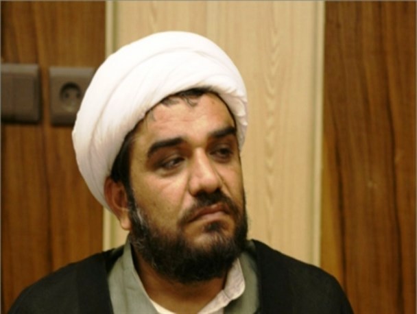 مهمترین شیوه برون رفت از معظلات ، مطالبه گری از مسئولان است