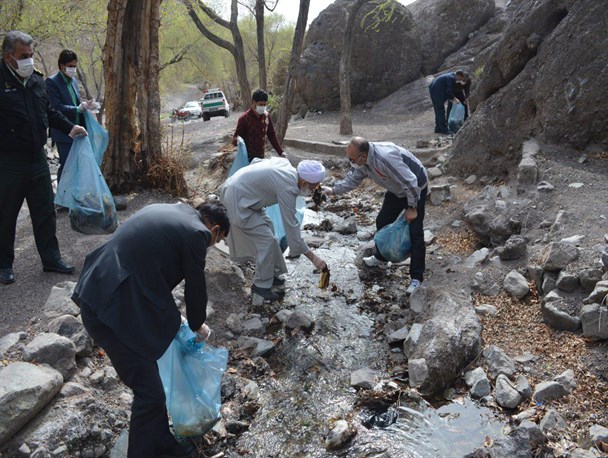 طرح بهار بی‌زباله در تفرجگاه پیر یاهو روستای سعادت‌آباد رشتخوار اجرا شد+ تصاویر
