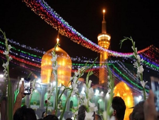 مشهد الرضا در جشن میلاد جواد الائمه(ع) غرق در نور و شادی شد