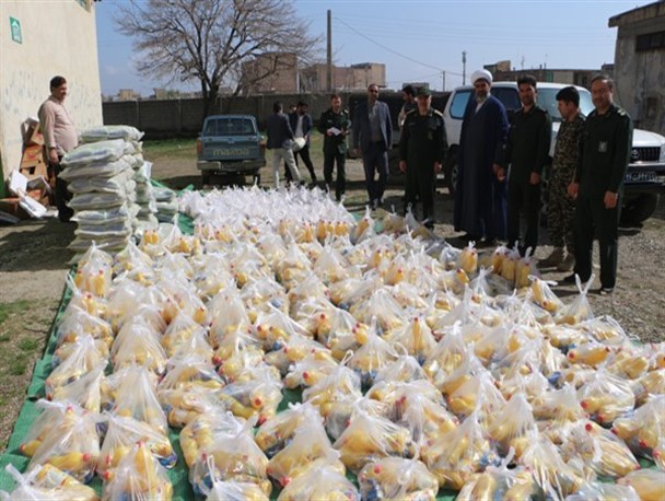 توزیع ۳۰۰ بسته معیشتی ویژه نیازمندان در میاندوآب