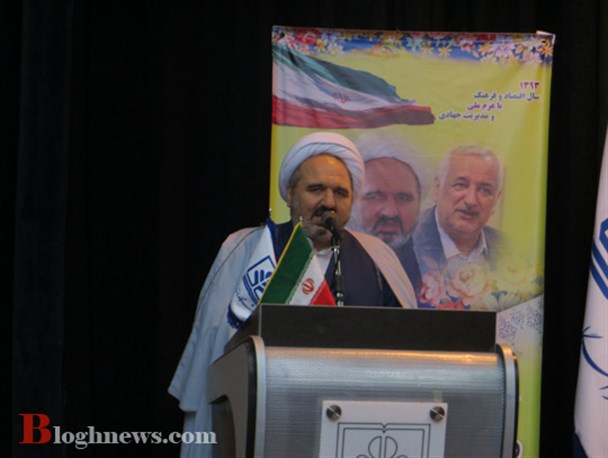 از عدم حضور مسئولین استانی و تهدید خبرنگاران تا ترک سالن هنگام سخنرانی مشاور وزیر/ تصاویر