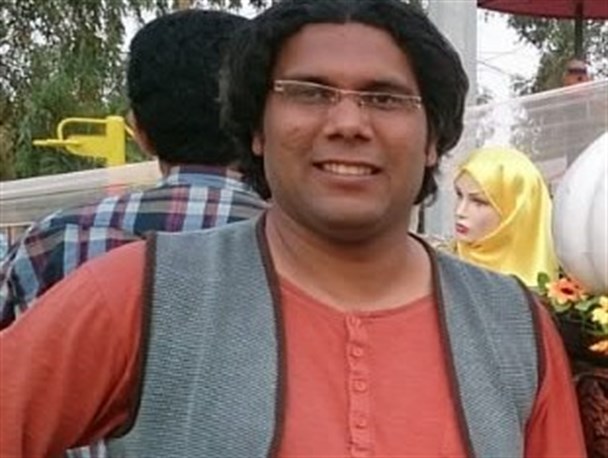 نقش هنر در رشد فرهنگ عمومی و ایجاد شخصیت اجتماعی/هنرمند با آثار خود کاری خداگونه می کند