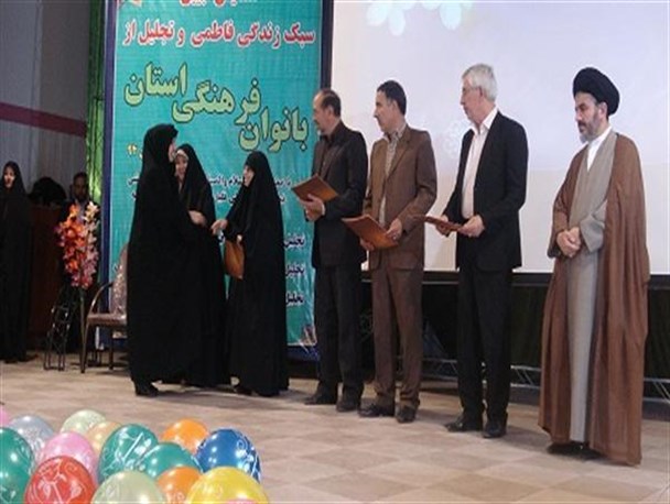 بانوان توانمند و فعال فرهنگی آذربایجان غربی تجلیل شدند