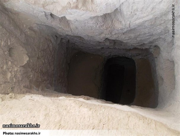 حفاری های غیر مجاز در دهستان سنگر شهرستان سرخس+تصاویر
