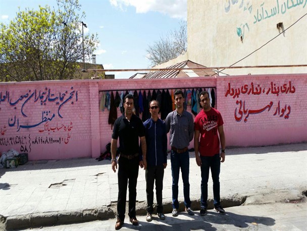کوهنوردان اسدآبادی دست در دست دیوار، مهربانی هدیه می‌دهند