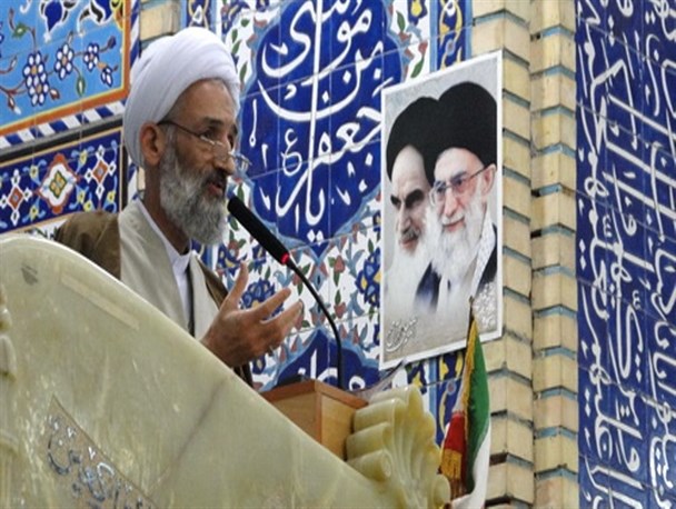 استفاده از تولیدات داخلی باید فرهنگ‌سازی شود/ محدودیت واردات و ارتقای کیفیت تولیدات داخلی، لازمه اجرای اقتصاد مقاومتی