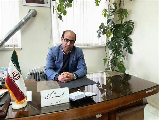 اهداء ٣٨٠ جلد کتاب به معتکفان در شهرستان