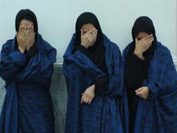 دستگیری سه سارق زن در هرمزگان/خرید 196 قطعه طلا با کارت بانکی مسروقه