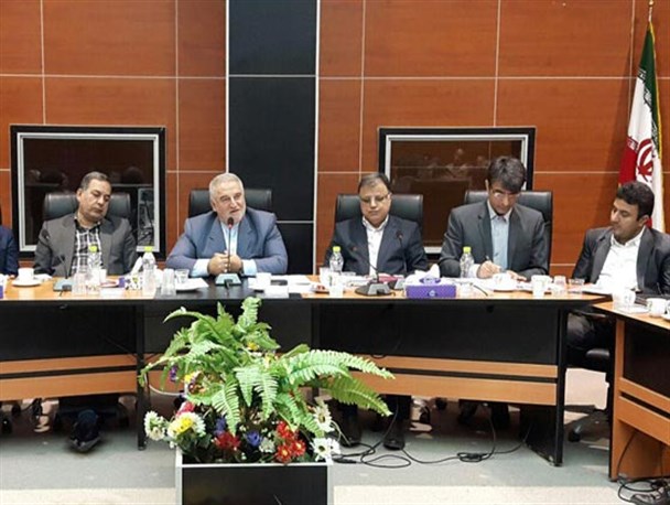 مجریان، حق ورود جناحی به انتخابات را ندارند