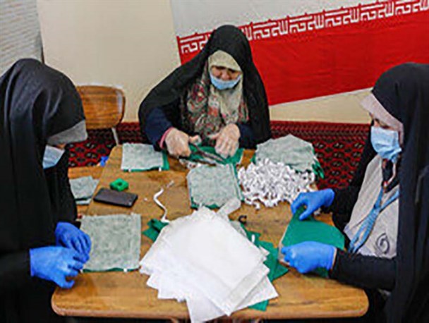 حماسه آفرینی بانوان بسیجی لرستان در مقابله با کرونا/۱۴۷ گروه جهادی فعالیت می کنند
