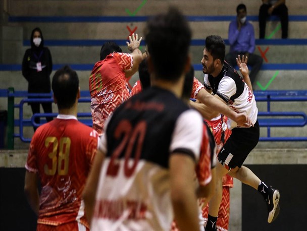 لیگ برتر هندبال| پایان دور برگشت رقابت‌ها با مشخص‌شدن برنامه دیدارهای پلی‌آف