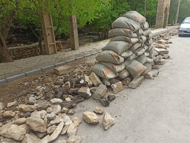 نارضایتی مسافران آبشار یاسوج از اقدام شهرداری/ چرا ساخت و سازها در زمان مناسب انجام نمی‌گیرد؟+تصاویر