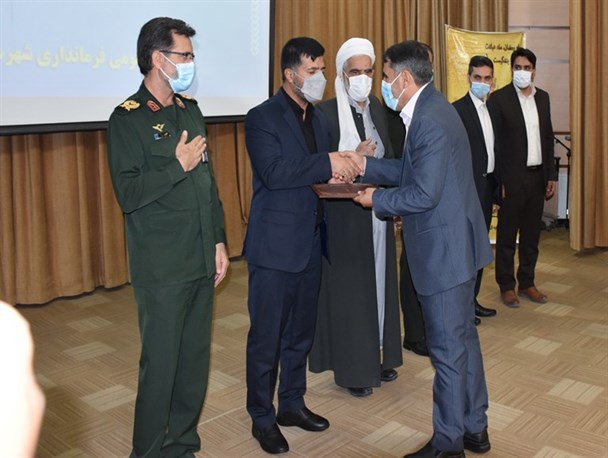 تأکید بر لزوم جهش مدیریتی در دوره جدید فرمانداری/ مسئولان دولت سیزدهم باید چند برابر دولت های قبلی از لحاظ کمی و کیفی کار کنند