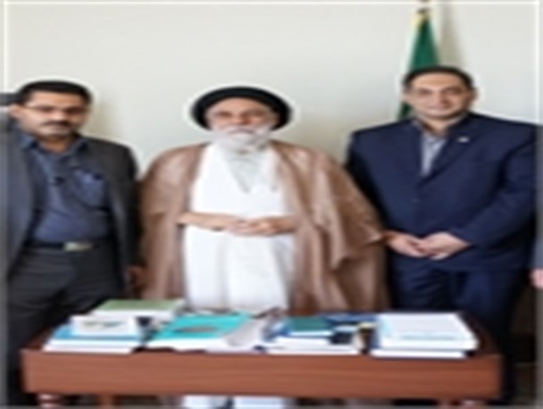 دیدار مدیران حوزه ارتباطات و فناوری اطلاعات کرمان با امام جمعه کرمان