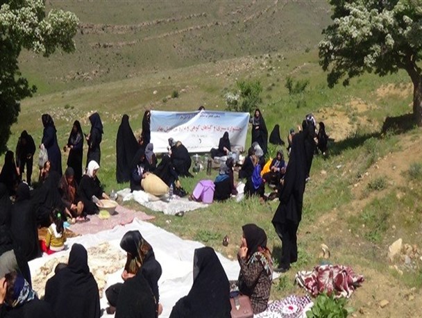 جشنواره سبزی و گیاهان کوهی و دارویی در ارومیه برگزار شد+تصاویر