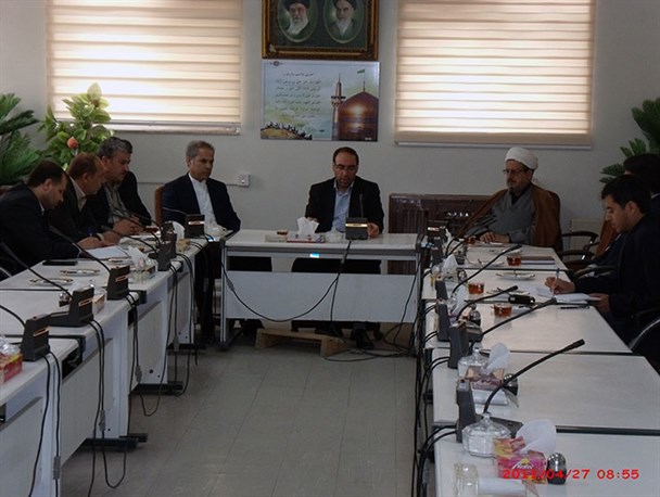 جلسه انجمن کتابخانه های عمومی بناب برگزار شد/ فرماندار بناب:توسعه فرهنگی زیر ساخت تمام توسعه هاست