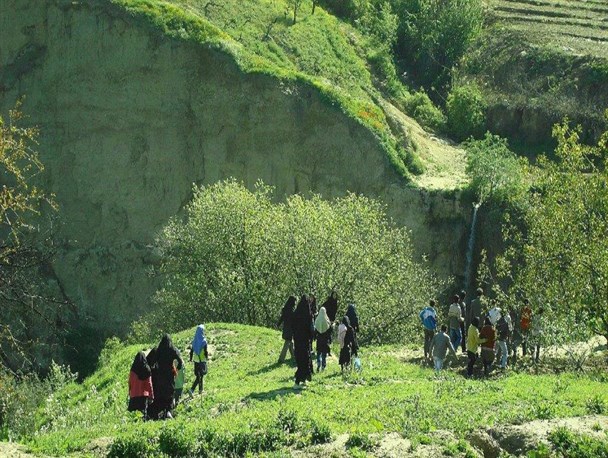 آبشار بیار،بزرگترین آبشار مانه وسملقان