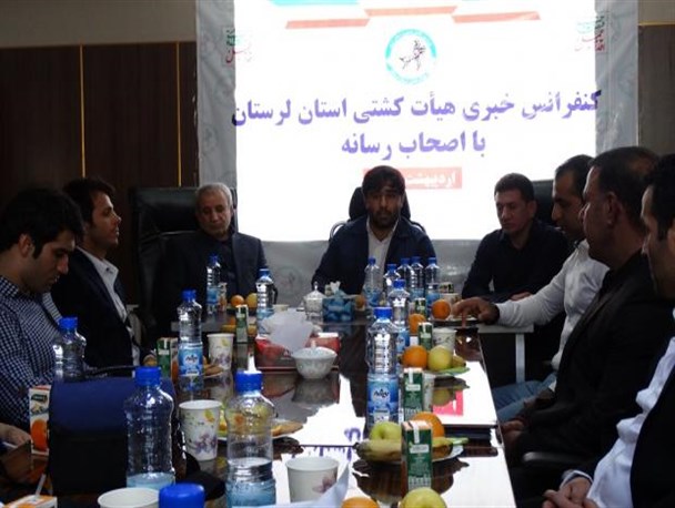 بیمه رازی با نام لرستان در لیگ برتر کشتی شرکت می‌کند