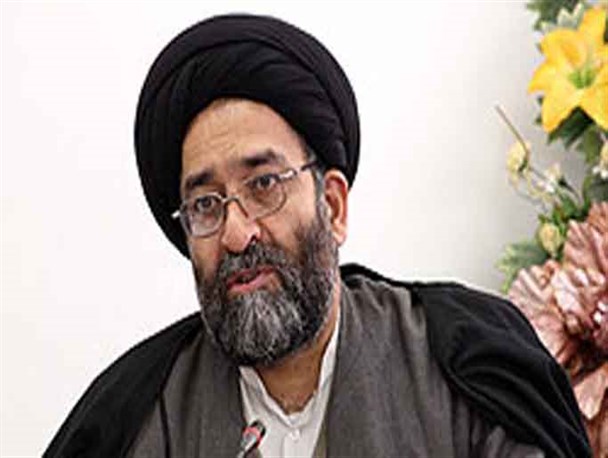 شهردار کرج از مردم ورامین عذرخواهی کند/مسئولین ورامین از حیثیت شهر دفاع کنند