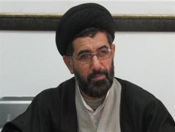 مبادا با دست متولیان فرهنگی در نظام اسلامی، برنامه ای ضد دین اجرا شود