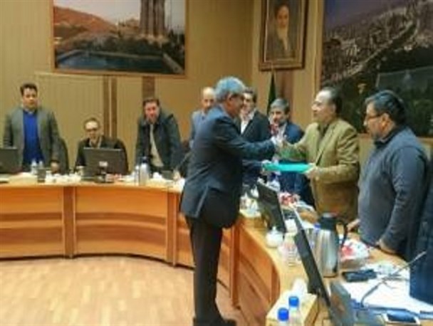 دمل چرکین و طبیبانی که مداوا یادشان رفته