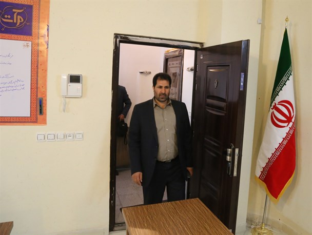 بازدید مدیرکل بانک مهر استان سمنان از دفتر مرآت + تصاویر