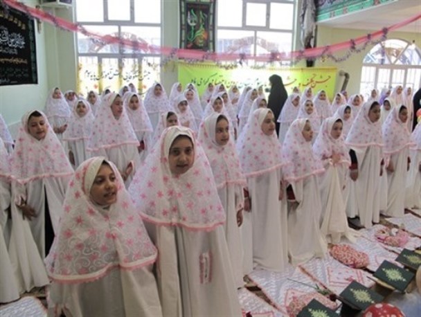 جشن تکلیف دانش آموزان در گیوی برگزار شد/تصاویر