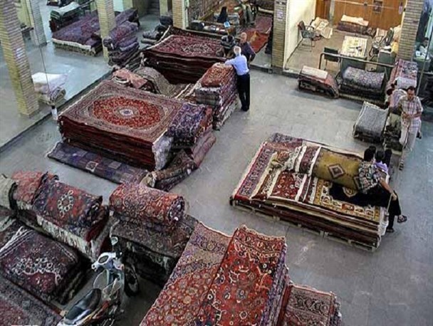 فعالیت 20 هزار بافنده فرش در استان یزد/ فرش دستباف یزد به کشورهای خارجی صادر نمی‌شود