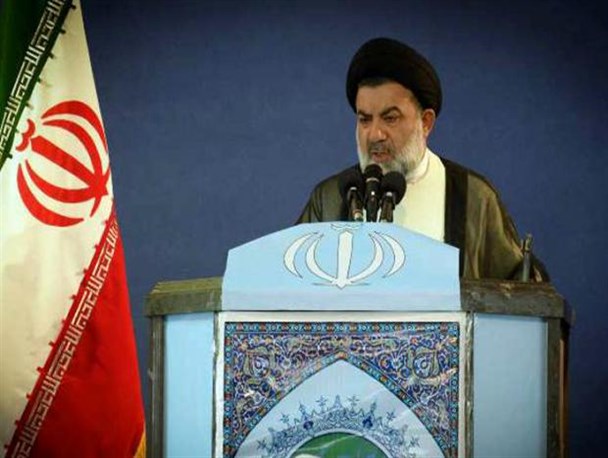هدف دشمن از جنگ روانی غفلت ایران از مسئله اقتصاد است/اقتصاد مقاومتی چاره حل مشکلات