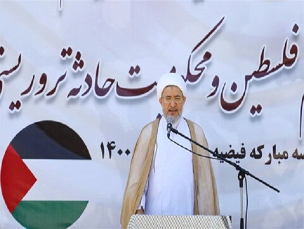 باید علیه سلطه جهانی، جبهه مقاومت بین المللی تشکیل شود