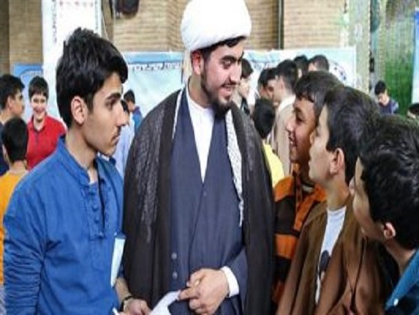 مصونیت جوانان از توطئه‌های دشمن با جذب آنان به سمت قرارگاه تحول محلات