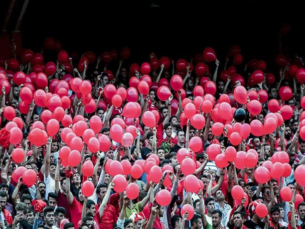 لیگ برتر فوتبال| تغییر تصمیم قبلی با دستور معاون رئیس جمهور/ مسابقات با حضور تماشاگران برگزار می‌شود+عکس