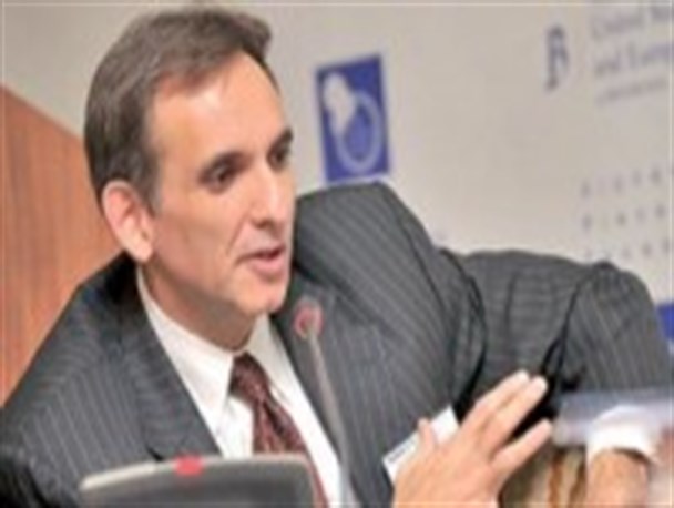 بنیانگذار تحریم نفتی ایران ازکاخ سفید رفت
