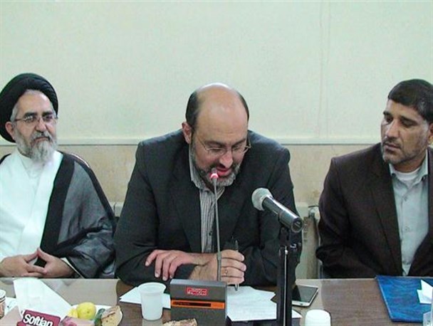آثار تاریخی ابرکوه محور توسعه شهرستان/ راه آهن یزد- اقلید در اولویت کاری دولت قرارگرفت