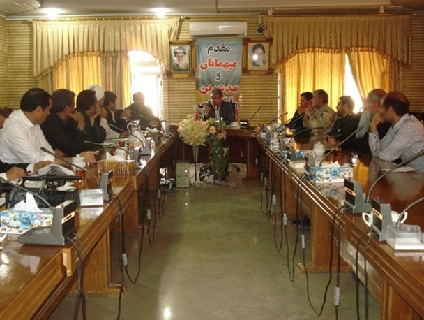 جلسه بررسی مسائل و مشکلات مسکن مهر ماکو برگزار شد