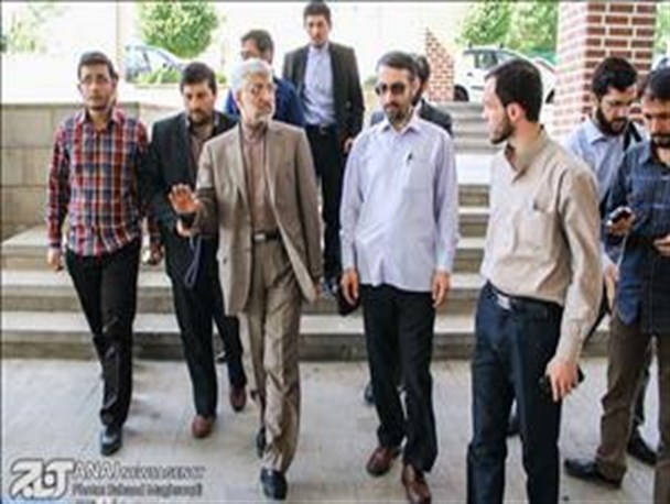 طنین شعار مرگ بر تحریف‌گر و ما تا آخر ایستاده‌ایم/ جلیلی: امام گفت که ما باید به خدای خود اعتماد کنیم نه کدخدای دنیا
